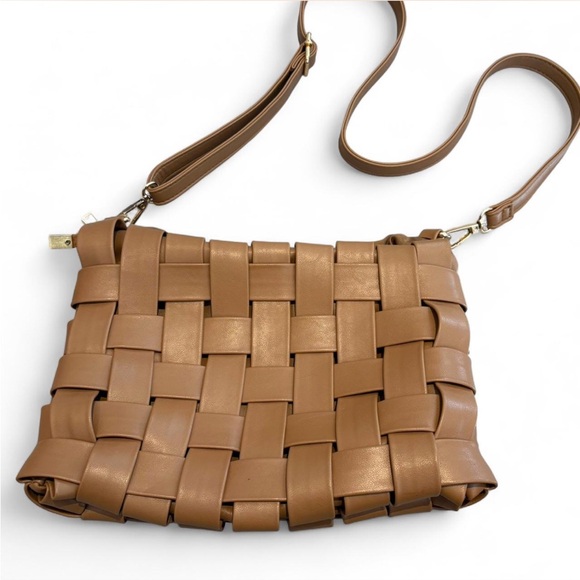 Anthropologie woven faux leather crossbody bag - Picture 3 of 4